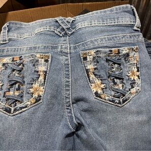 Stylish Embroidered Lace-Up Denim Jeans